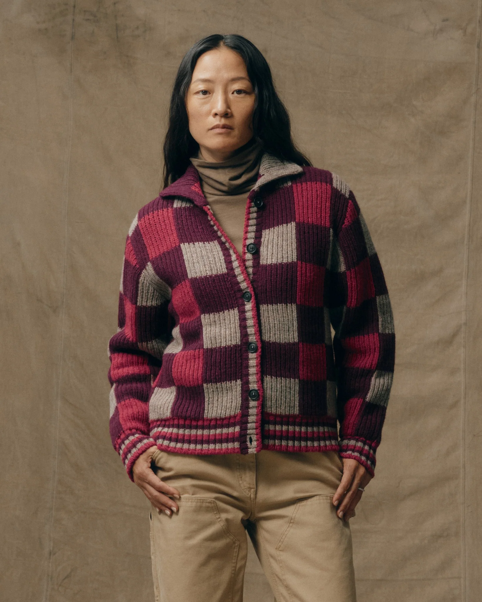 Women's Checkered Wool Cardigan - Burgundy / Gray Check